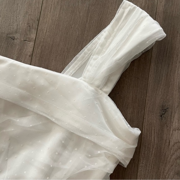 New Pink Lily Romantic White Mesh Swiss Dot Off Shoulder Dress - Picture 6 of 8